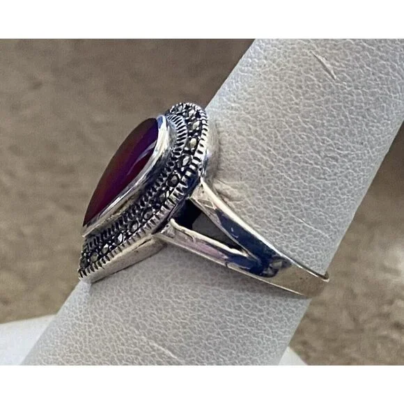 Sterling Silver Marcasite Ring W/ Red Pear Cut Stone Size 8.5 Estate Find 4.6g - Picture 3 of 5